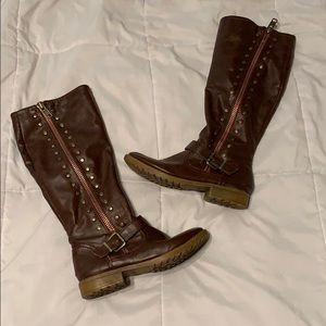 ADORABLE, tall boots!